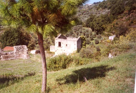 Ruderi di case gentilizie del 700 (5)