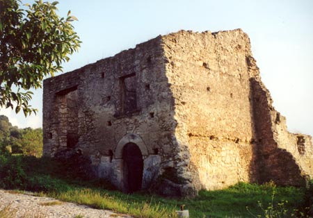 Ruderi di case gentilizie del 700 (7)