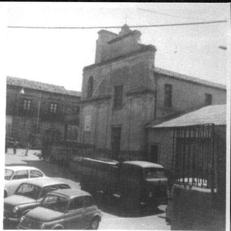 2 - Piazza Solari