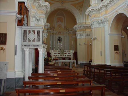 interno  Chiesa NAVATA CENTRALE