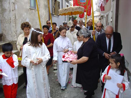 95 CORPUS DOMINI 29-5-2005 1 (13)