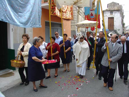 97 CORPUS DOMINI 29-5-2005 1 (14)