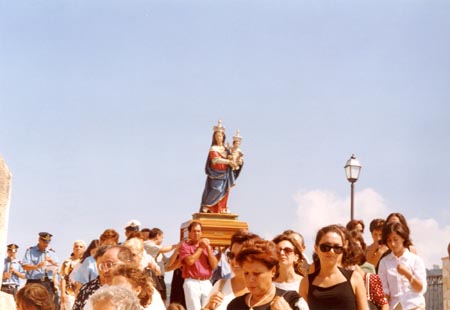 SANTA MARIA DELLE GRAZIE  PROCESSIONE DEL 21-9-2003 (6)