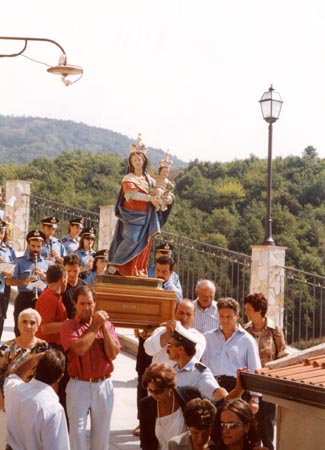 SANTA MARIA DELLE GRAZIE  PROCESSIONE DEL 21-9-2003 (7)